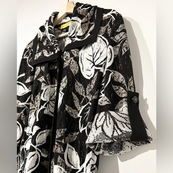 St. John Wool Blend Leaf Print Knit Cardigan Jacket Brown White 12 - Picture 4 of 9